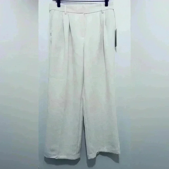 Joie Pants - Joie Winter White Pleated Trouser Pants, Women’s Size 6, 100% Polyester. NWT